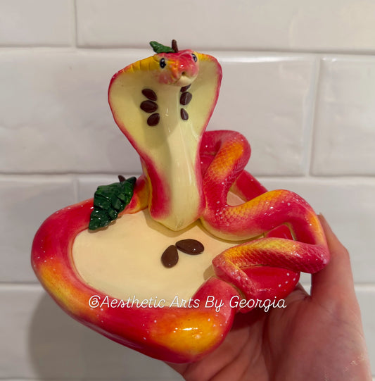 Cobra, apple trinket tray