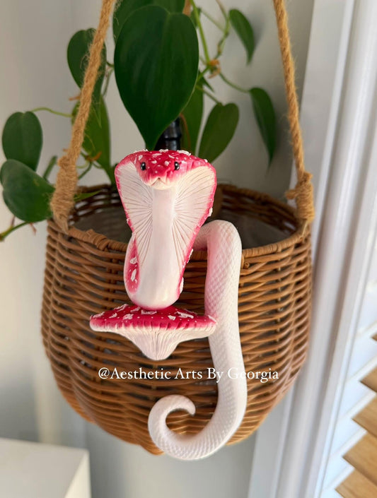 Cobra, Mushroom